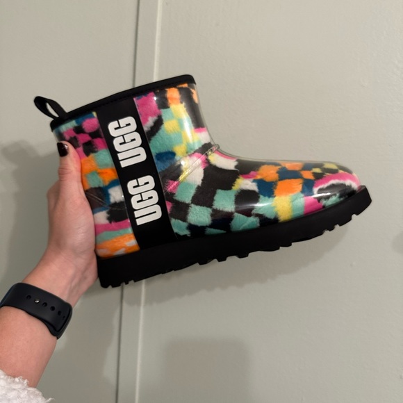 UGG Women's Classic Clear Mini Checks Fashion Boot - Picture 2 of 4